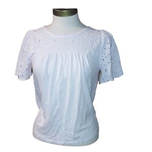 Loft women t shirt white in good condition size : SP